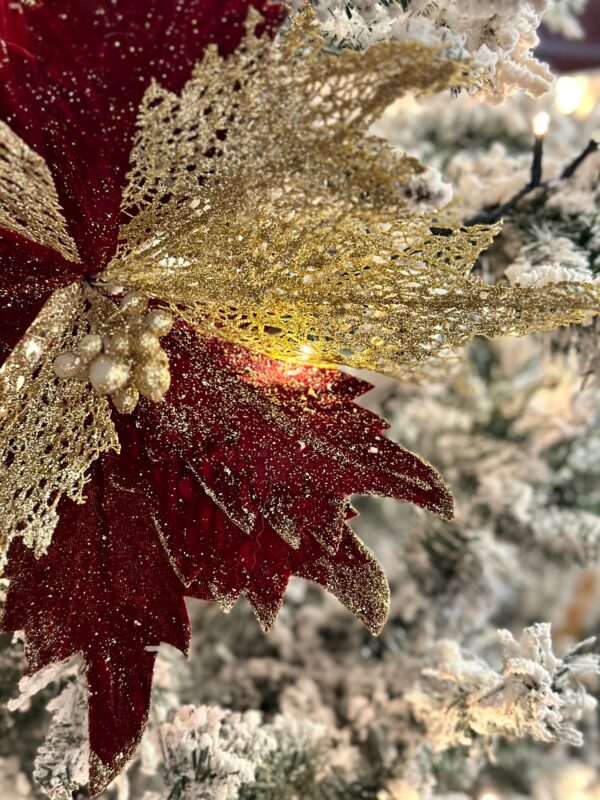 Tris di fiori decorativi bordeaux - immagine 2