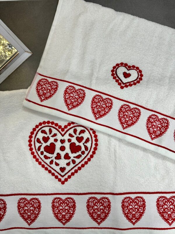 Coppia salviette viso e ospite vingi "cuore rosso"