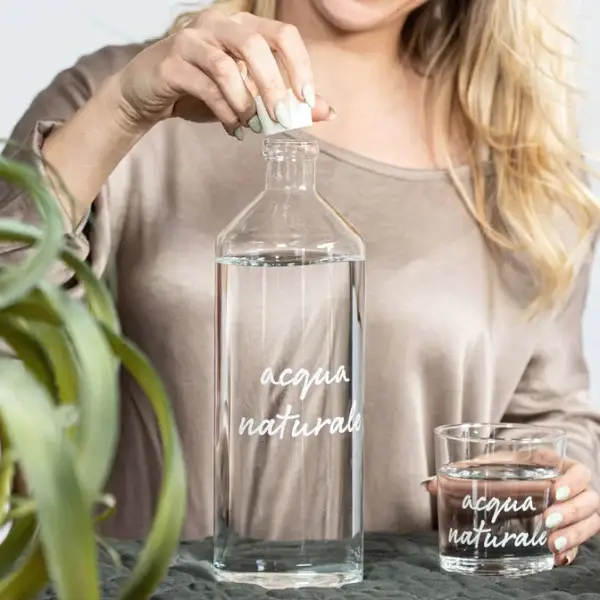 Bottiglia acqua naturale